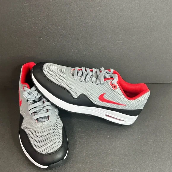 Nike Air Max 1 Golf Shoes Men's Size 10.5 Spikeless Gray Red Cleats CI7576-002